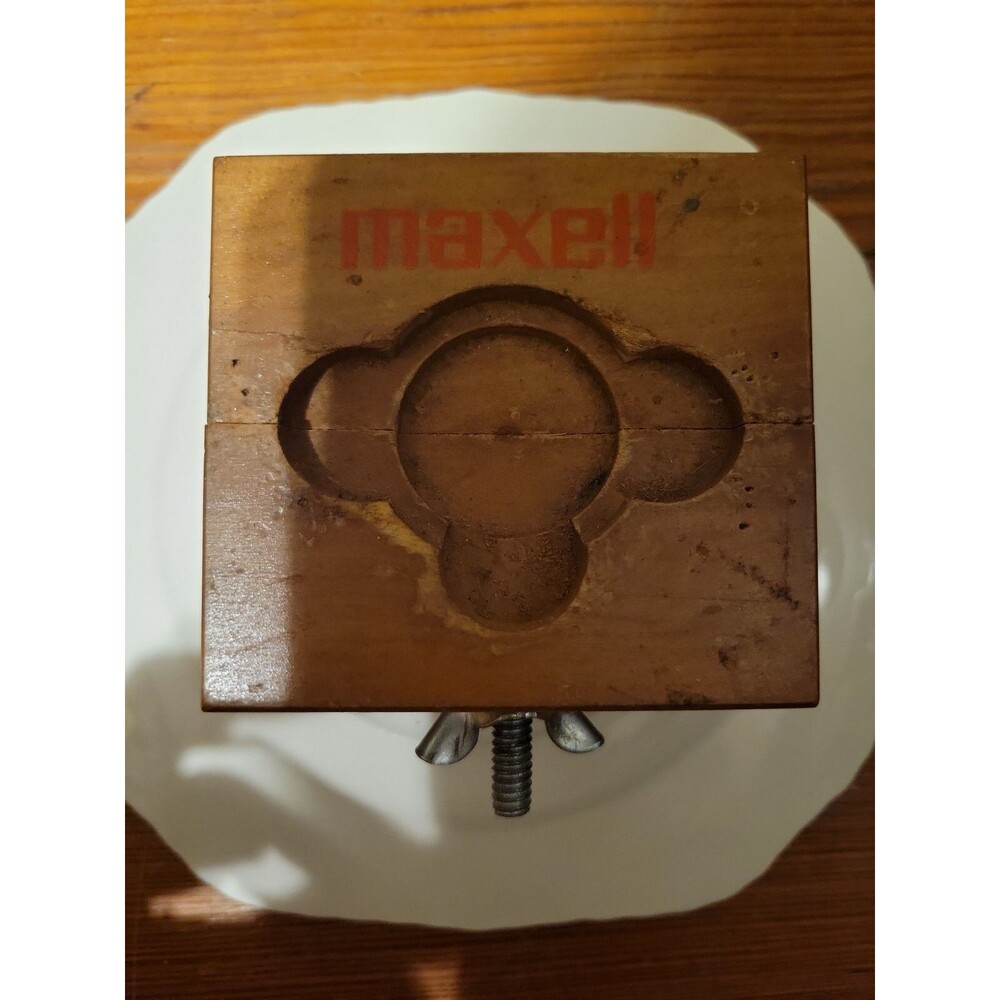 VTG Maxell Wooden Watch Case Movement Holder